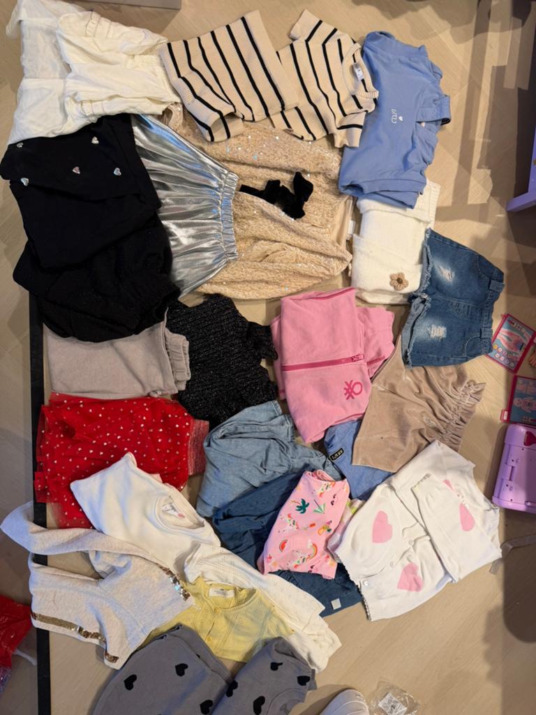 Kleding pakket meisjes 98-104 28 stuks, Kinderen en Baby's, Ophalen of Verzenden, Zo goed als nieuw