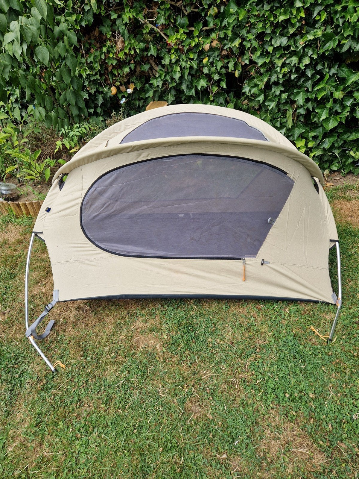 Nomad camping bedje, Caravans en Kamperen, Kampeermeubelen, Ophalen of Verzenden, Campingstoel