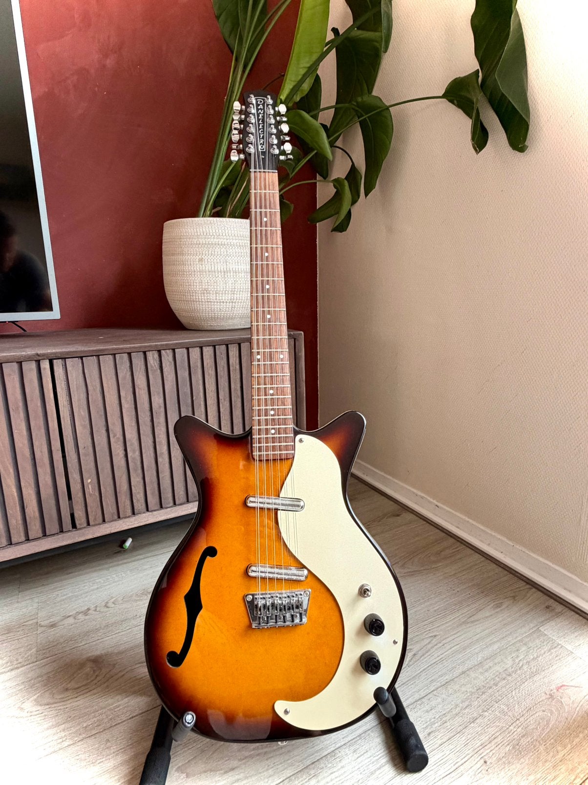 Danelectro DC59 12 string, Ophalen of Verzenden, Zo goed als nieuw, Solid body, Overige merken