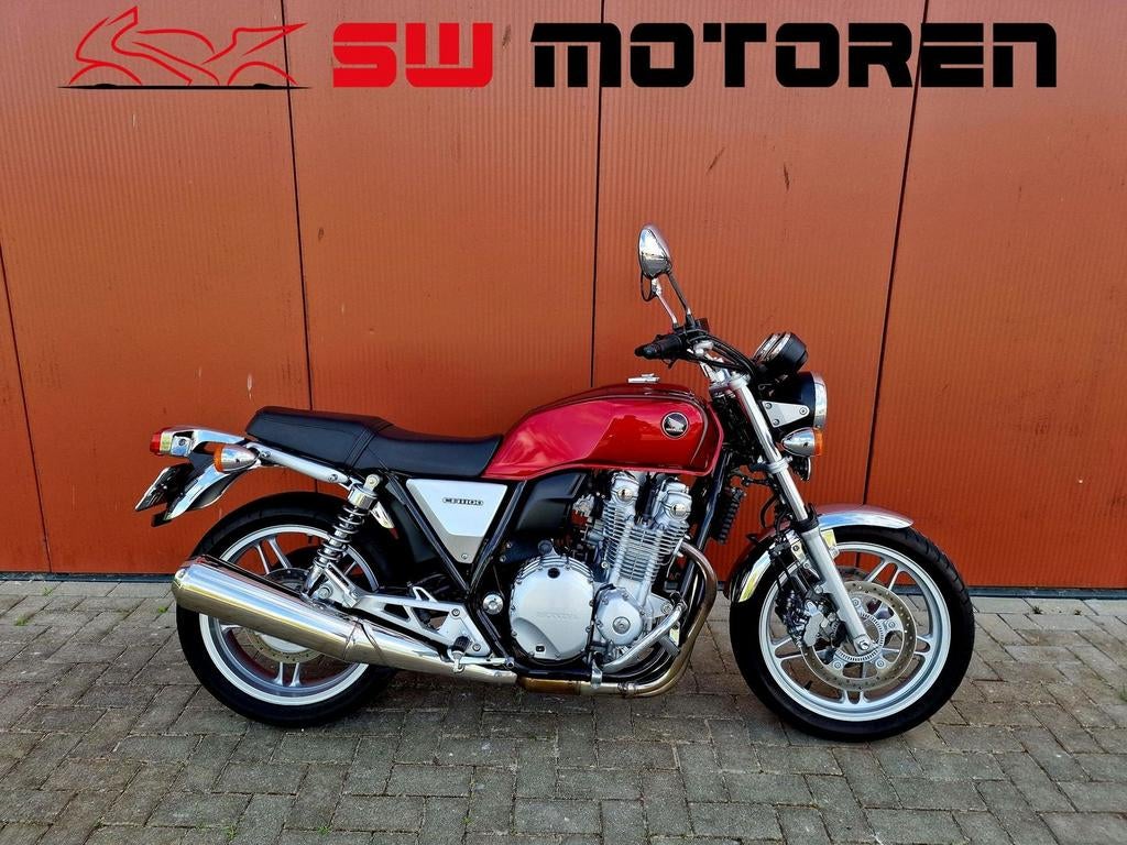 CB1100, ABS, NL MOTOR, LAGE KM, NIEUWSTAAT! CB 1100, Motoren, HONDA, Motorrijbewijs A, Bedrijf, Onbekend