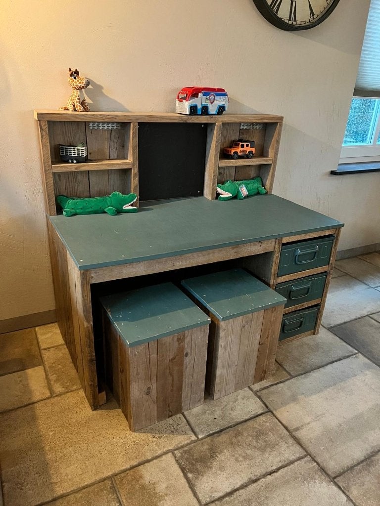 Stoer kinderbureau steigerhout, Ophalen, Gebruikt, Tafel(s) en Stoel(en)