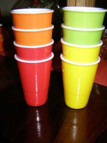 Acht leuke plastic bekers, Ophalen of Verzenden, Gebruikt