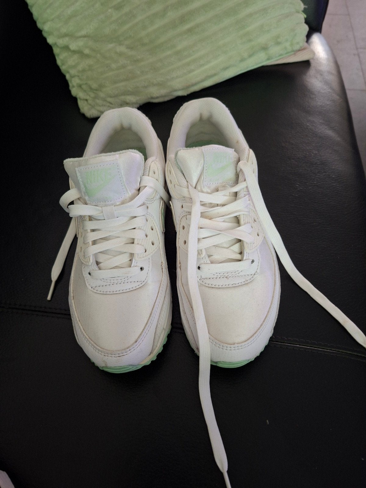 mooie  dames schoenen NIKE maat 39, Ophalen, Zo goed als nieuw, Schoenen