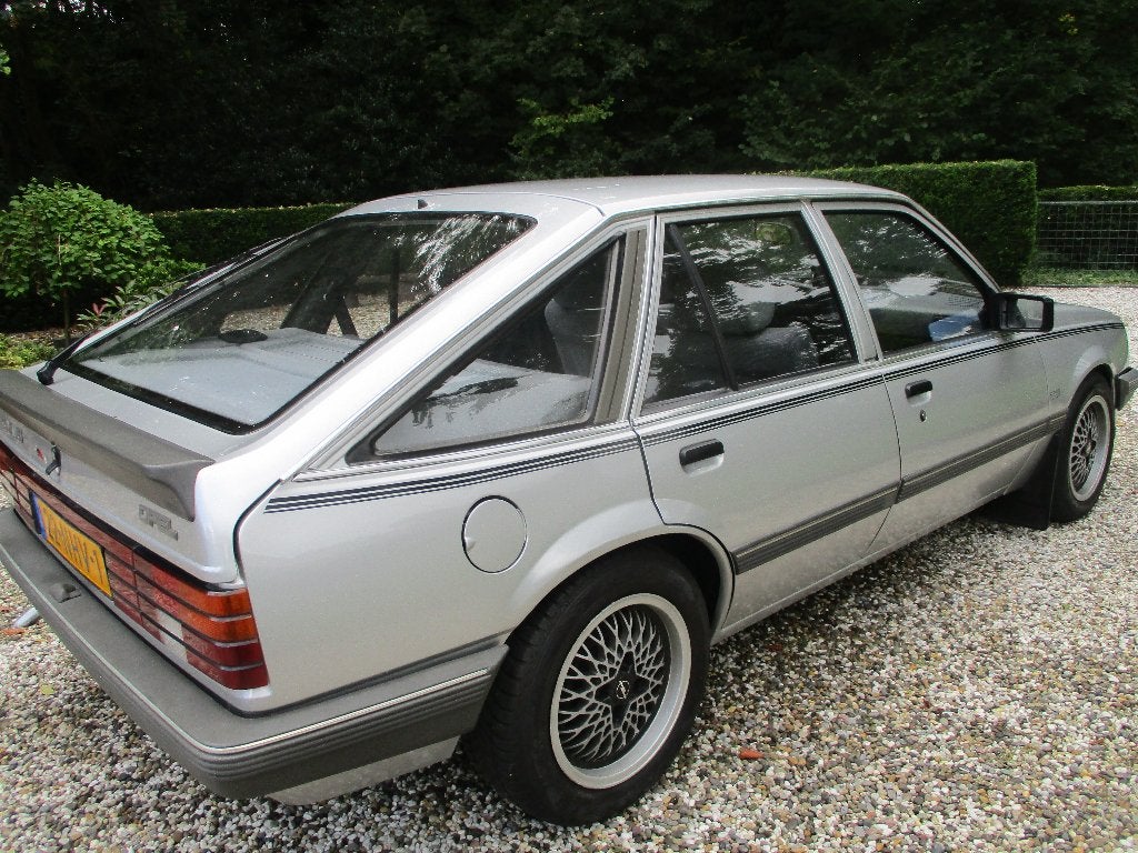 Opel Ascona 1.6 automatic belastingvrij ., Auto's, 600 kg, 4 cilinders, Particulier, Blauw