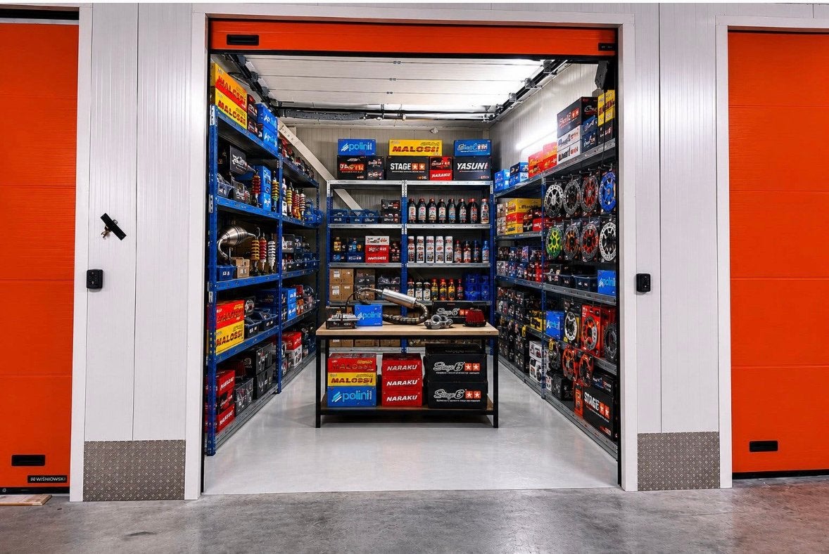 Garage-opslagbox te huur - 14 m2 - Rotterdam Spaanse Polder, Ophalen, Nieuw