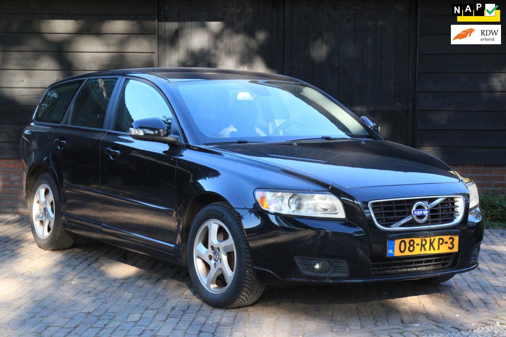 Volvo V50 2.0 Sport Navigatie/Parkeersensor/Trekhaak/Apk 09-, Stof, Gebruikt, Zwart, Zwart