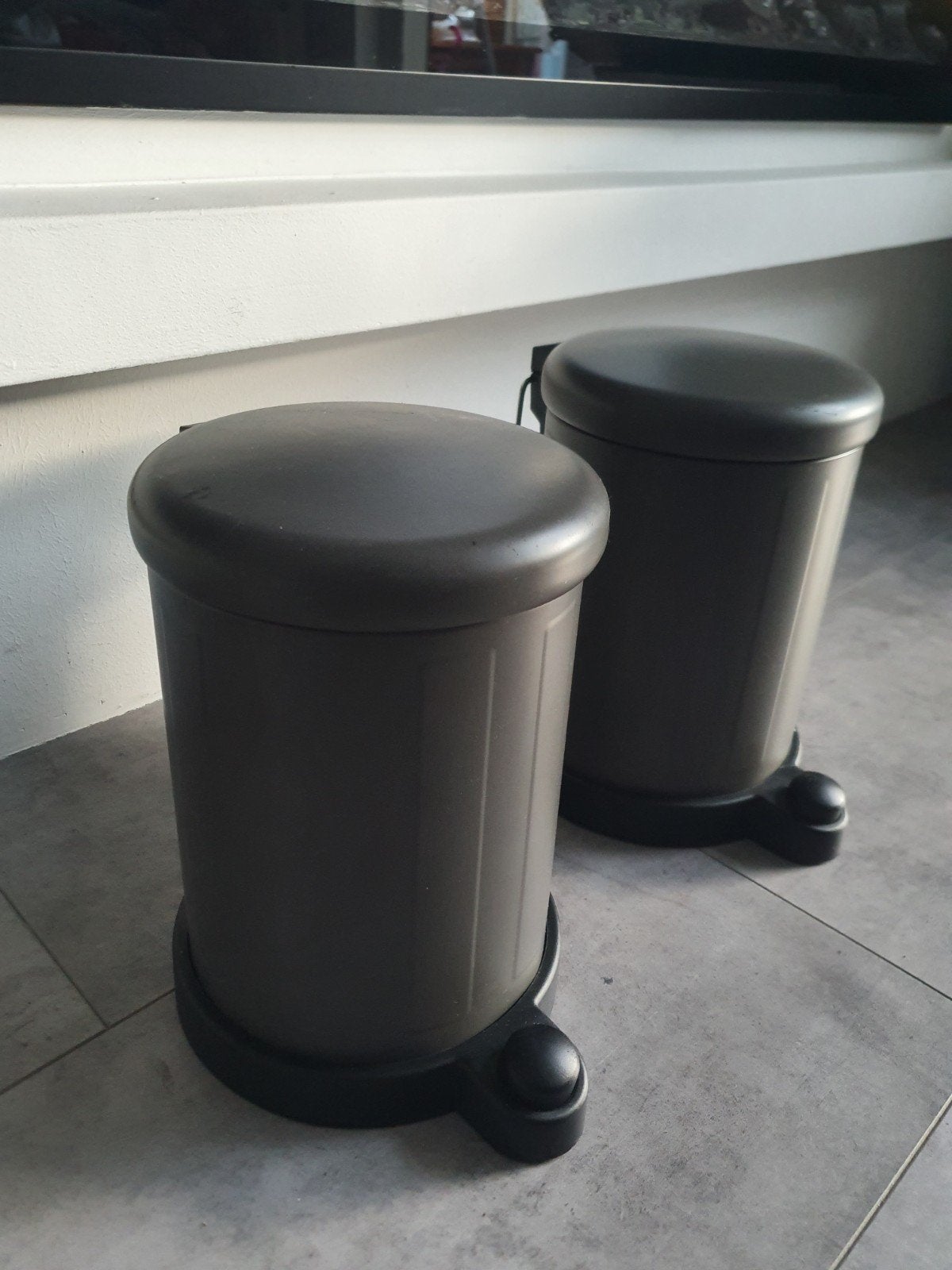 2x IKEA Toftan Pedaalemmer - 10 liter - Grijs, Gebruikt, Met pedaal, Ophalen of Verzenden, Metaal