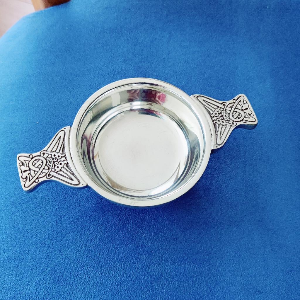 Schotse whiskey flesjes met quaich cup, Ophalen of Verzenden, Zo goed als nieuw, Gebruiksvoorwerp