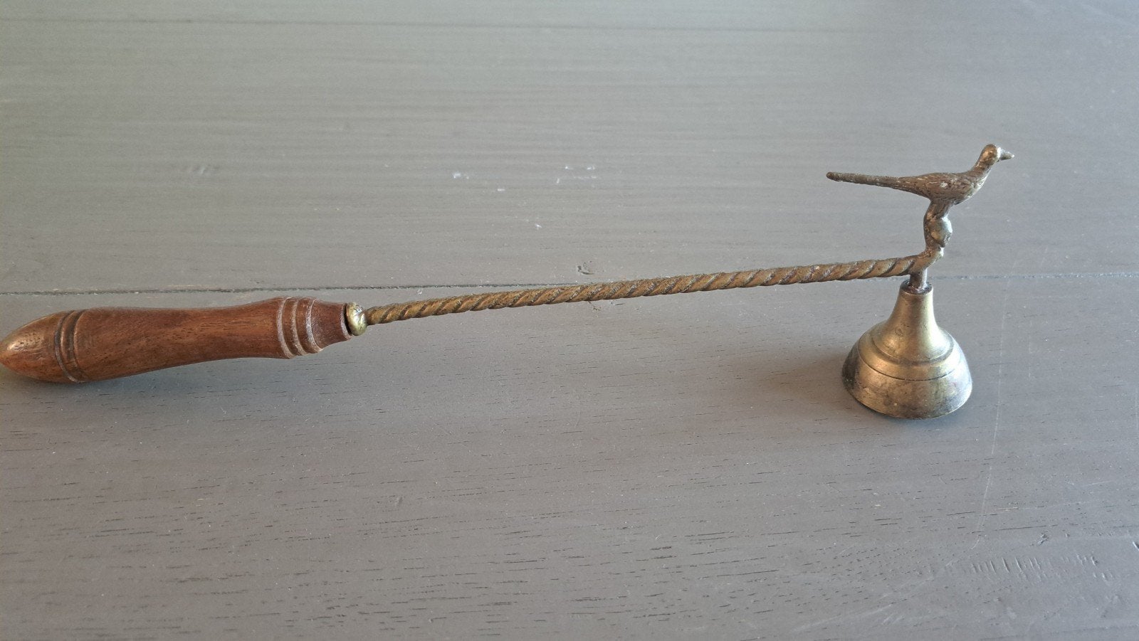Vintage Kaarsendover met Houten Handvat en Vogel, Antiek en Kunst, Antiek | Kandelaars, Ophalen of Verzenden, Koper of Brons
