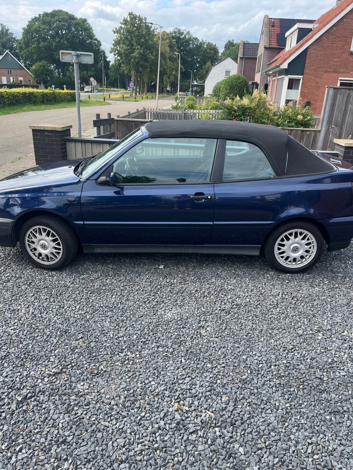 Volkswagen Golf 1.8 Cabriolet 55KW 1998 Blauw, Auto's, 74 pk, 4 cilinders, Cabriolet, Origineel Nederlands