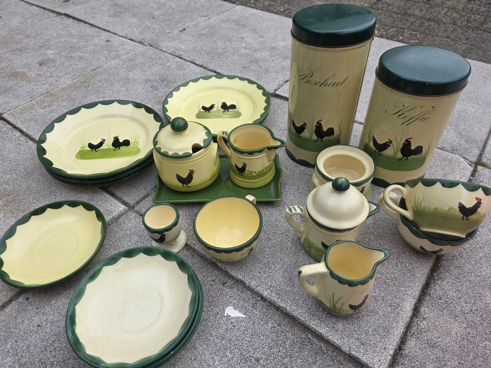 Boer servies met kippenmotief - Vintage, Huis en Inrichting, Gebruikt, Keramiek, Landelijk/Boerenbont, Ophalen of Verzenden