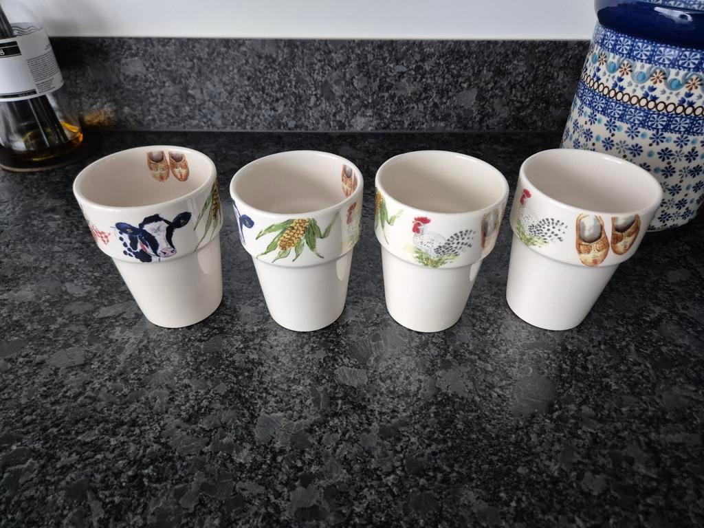 Alie Kruze - Kolk melkbekers 4 stuks, Ophalen of Verzenden, Glas, Overige stijlen
