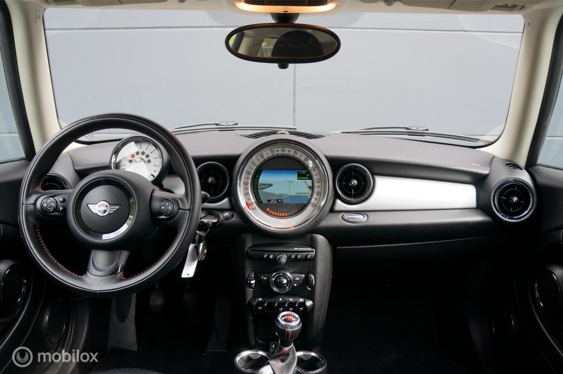 Mini Clubman 1.6 One Holland Street Navi Airco Cruise Leuk!, Auto's, Voorwielaandrijving, Gebruikt, 4 cilinders, 4 stoelen