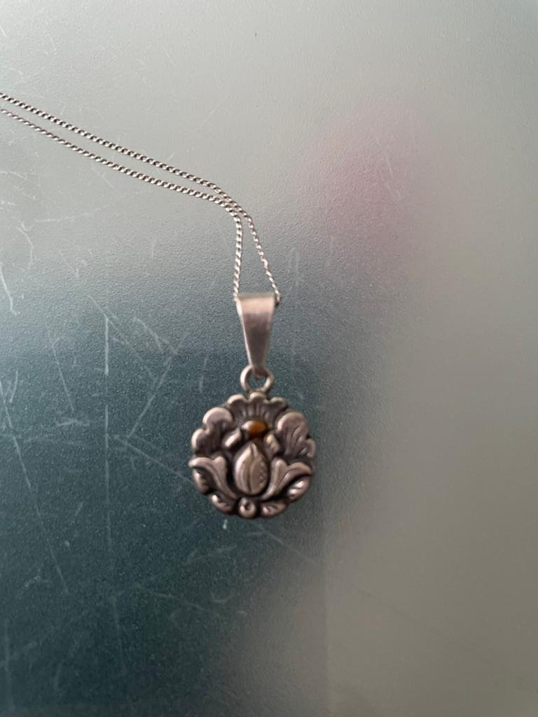 Zilveren ketting met hanger, Ophalen of Verzenden, Gebruikt, Zilver, Met hanger