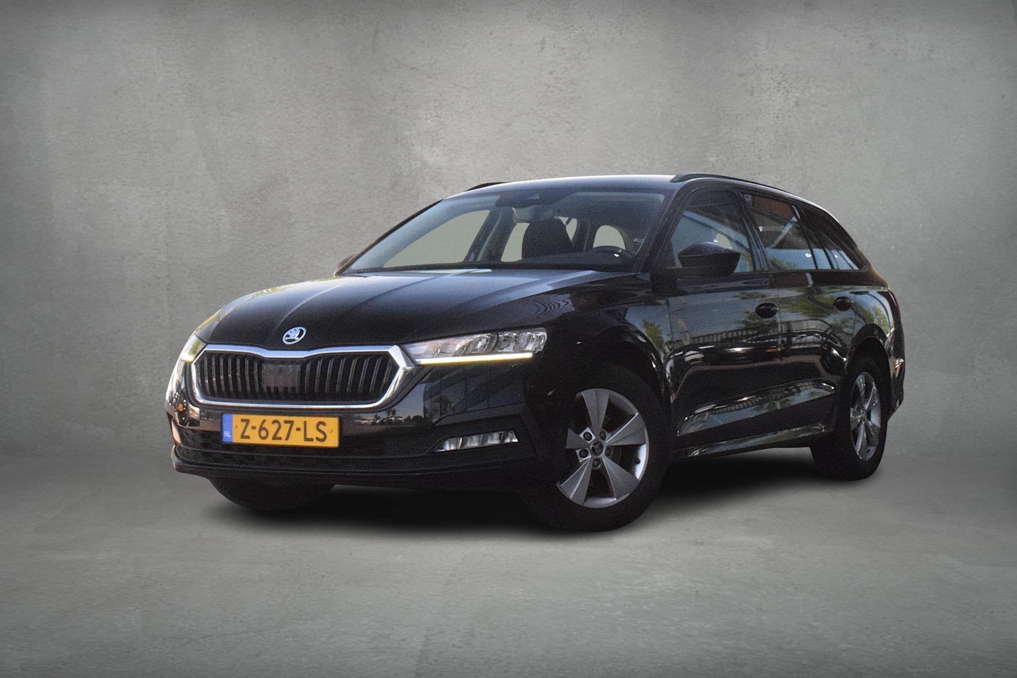 Skoda Octavia Combi 1.0 TSI Business Edition | Apple CarPlay, Auto's, Stof, Gebruikt, Parkeersensor, Zwart