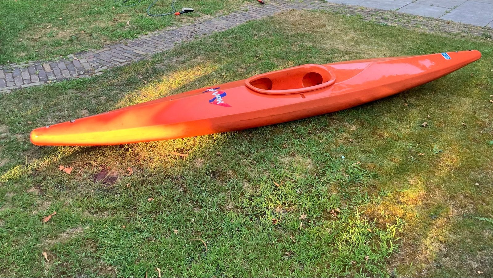 Oranje Kajak - Fun Yak - 3.90m lang, Watersport en Boten, Kajaks, Gebruikt, 1-persoons, Ophalen