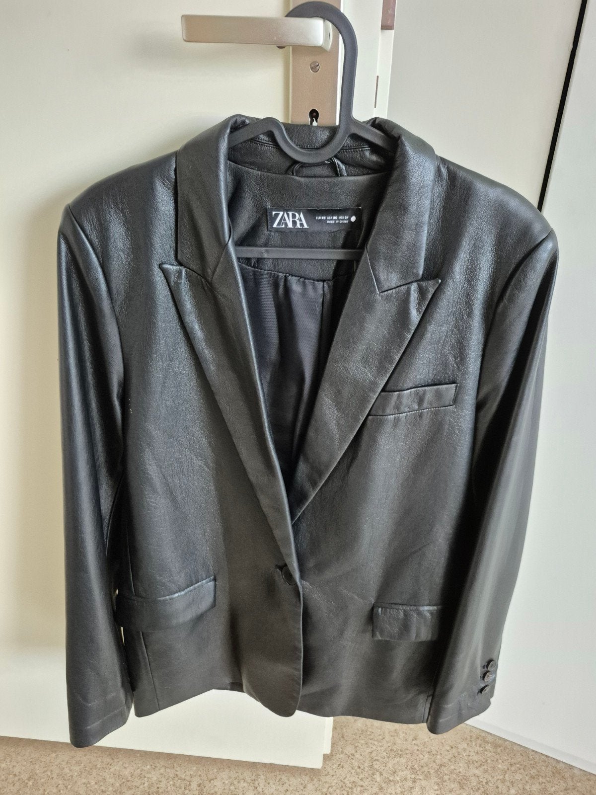 Zara Zwart Leren Jasje - Maat xs, Kleding | Dames, Ophalen of Verzenden, Zo goed als nieuw, Jasje, Maat 36 (S)