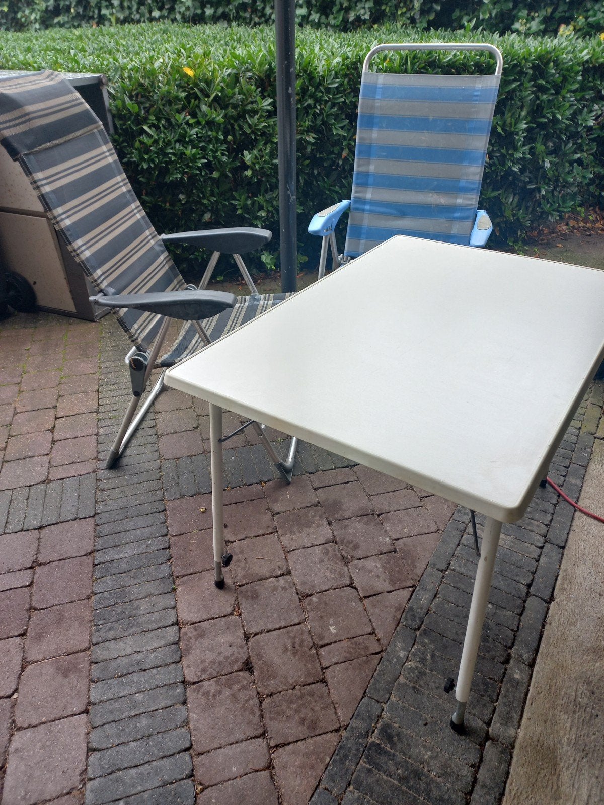 Handig inklapbaar tafeltje met 2 stoelen, Ophalen, Gebruikt, Rechthoekig, Kunststof
