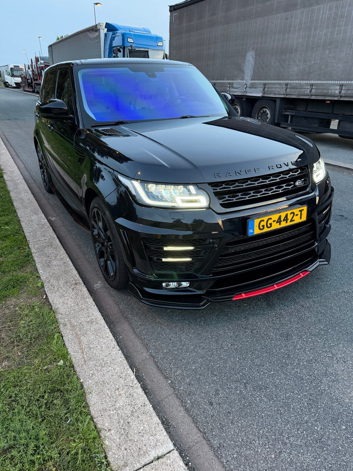 Land Rover Range Rover (sport) 3.0 Tdv6 AUT 2015 Zwart, Auto's, 2993 cc, 258 pk, 255 €/maand, Zwart