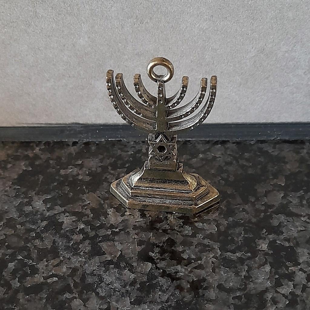 Kleine mooie menora, Ophalen of Verzenden, Koper of Brons
