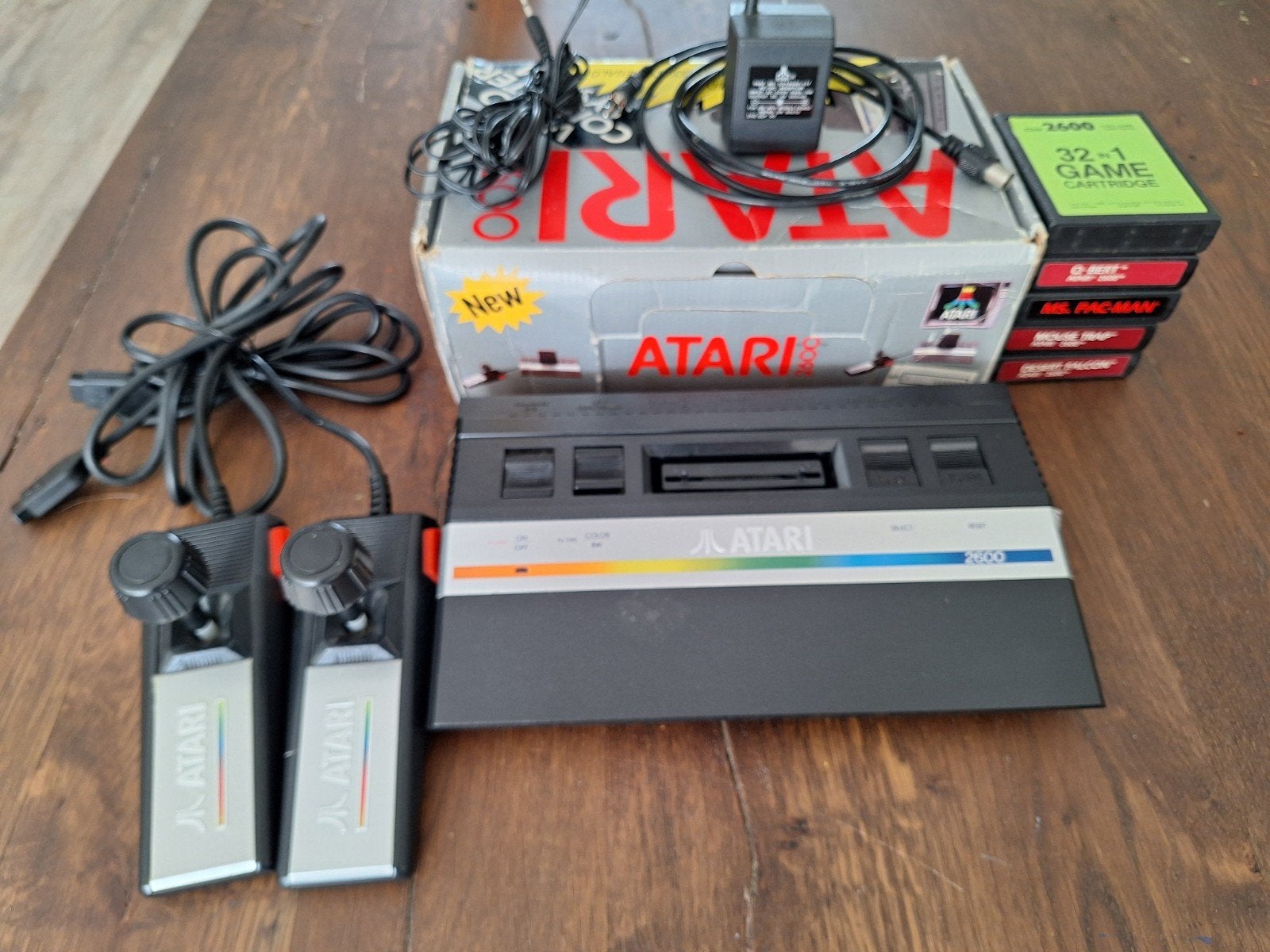 Atari 2600 Video Computer System met games en controllers, Spelcomputers en Games, Spelcomputers | Atari, Met 2 controllers, Ophalen of Verzenden
