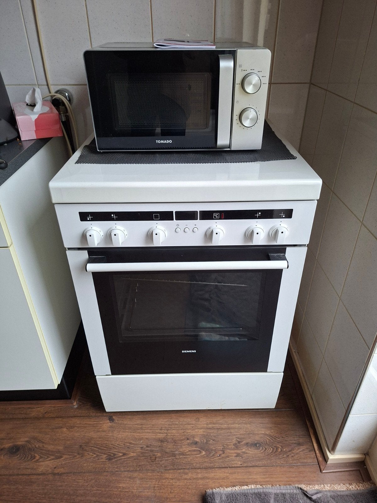 Siemens gasfornuis met oven - Zo goed als nieuw, Ophalen, Zo goed als nieuw, Vrijstaand, Gas
