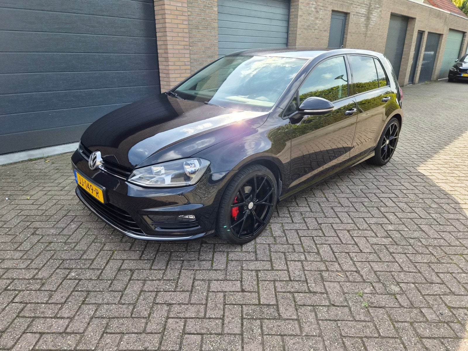 VOLKSWAGEN GOLF 7 R-LINE PAKKET 1.2 TSI NAP/ ZWART/ 5 DEURS, Auto's, Voorwielaandrijving, 4 cilinders, Bedrijf, Handgeschakeld