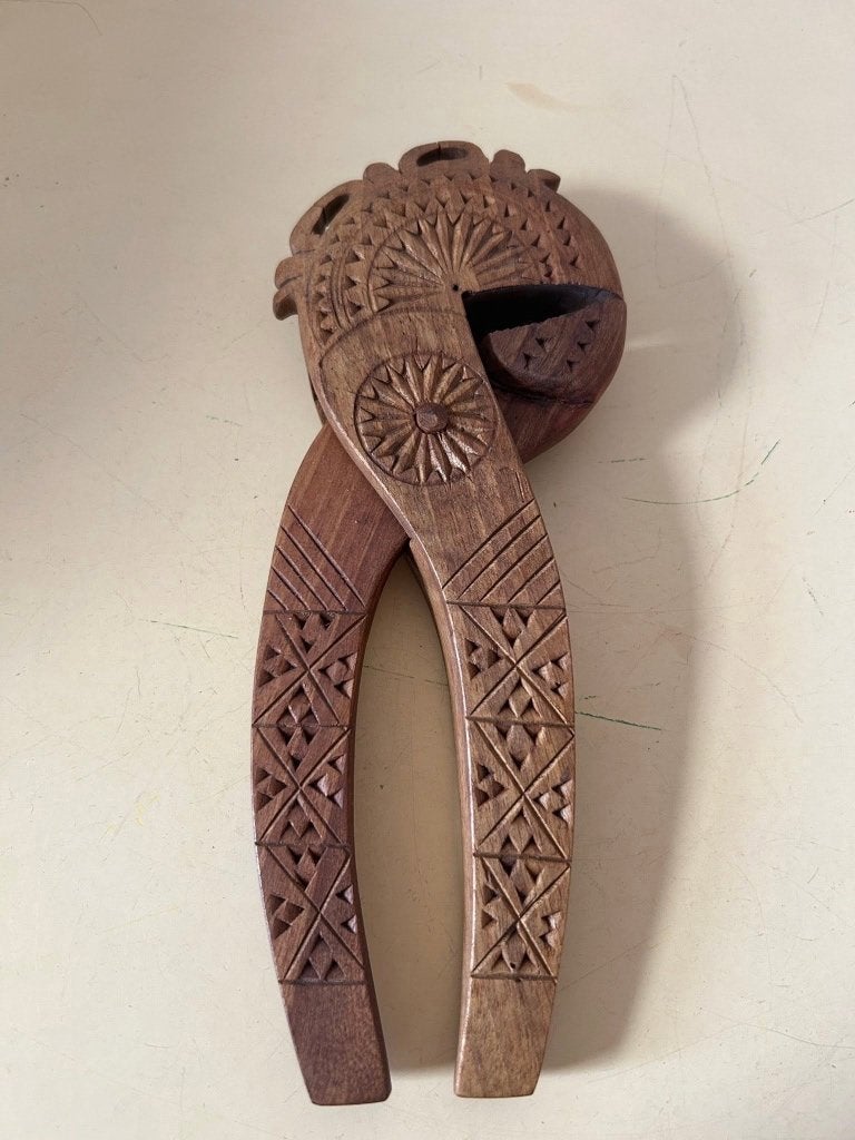 Vintage handgesneden houten notenkraker vogelvorm, Overige onderwerpen, Houtsnijwerk, Ophalen of Verzenden, Handgemaakt
