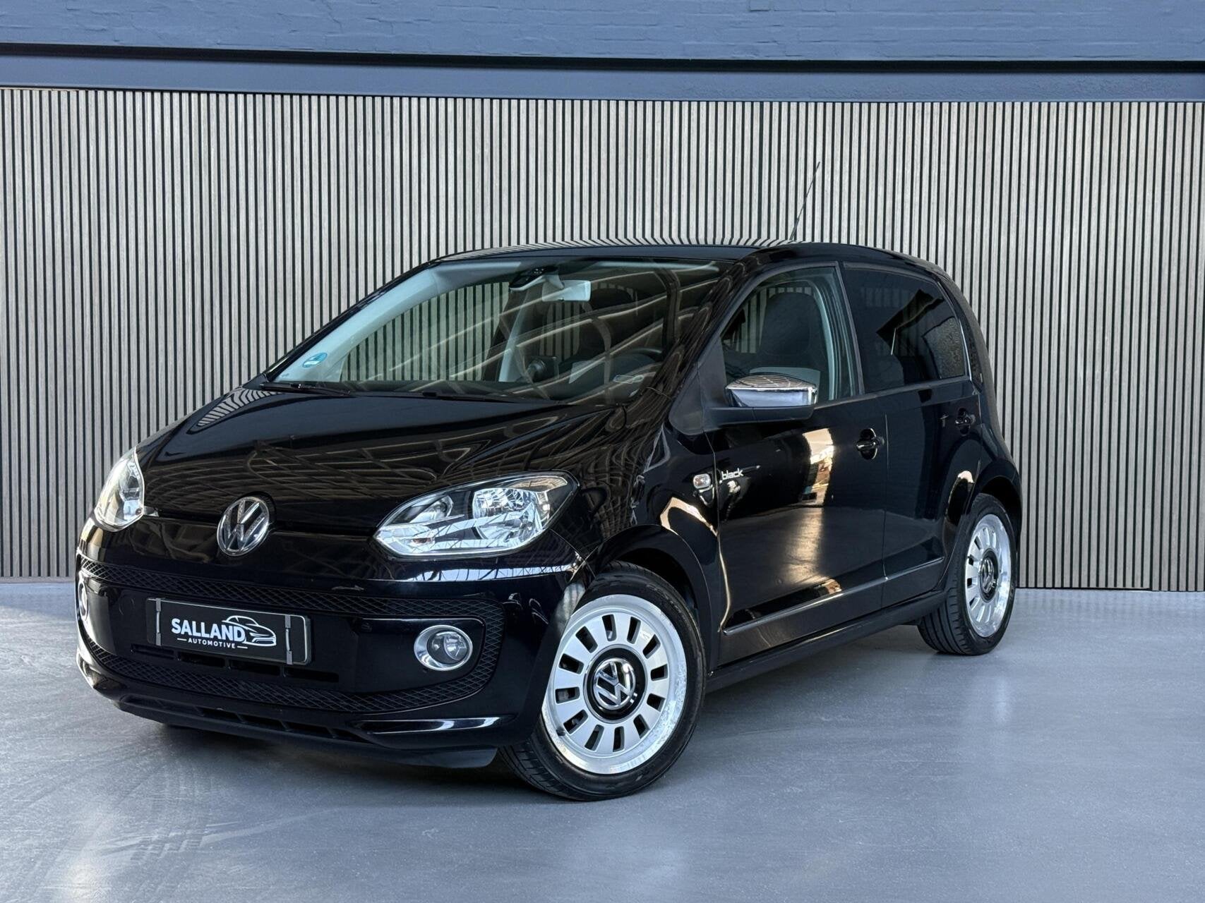 Volkswagen Up! 1.0 BlueMotion BLACK EDITON|KM NAP NL AUTO, Voorwielaandrijving, Euro 5, Gebruikt, Up!