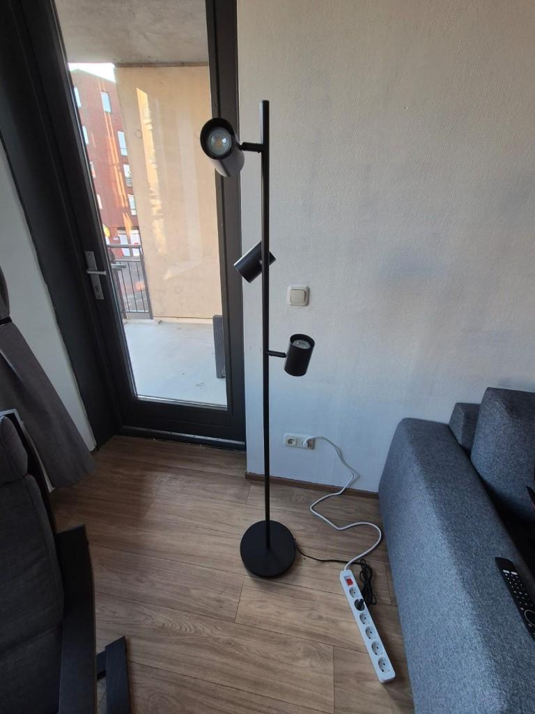IKEA NYMÅNE Staande lampen, Huis en Inrichting, Ophalen, Zo goed als nieuw, Overige materialen, 150 tot 200 cm