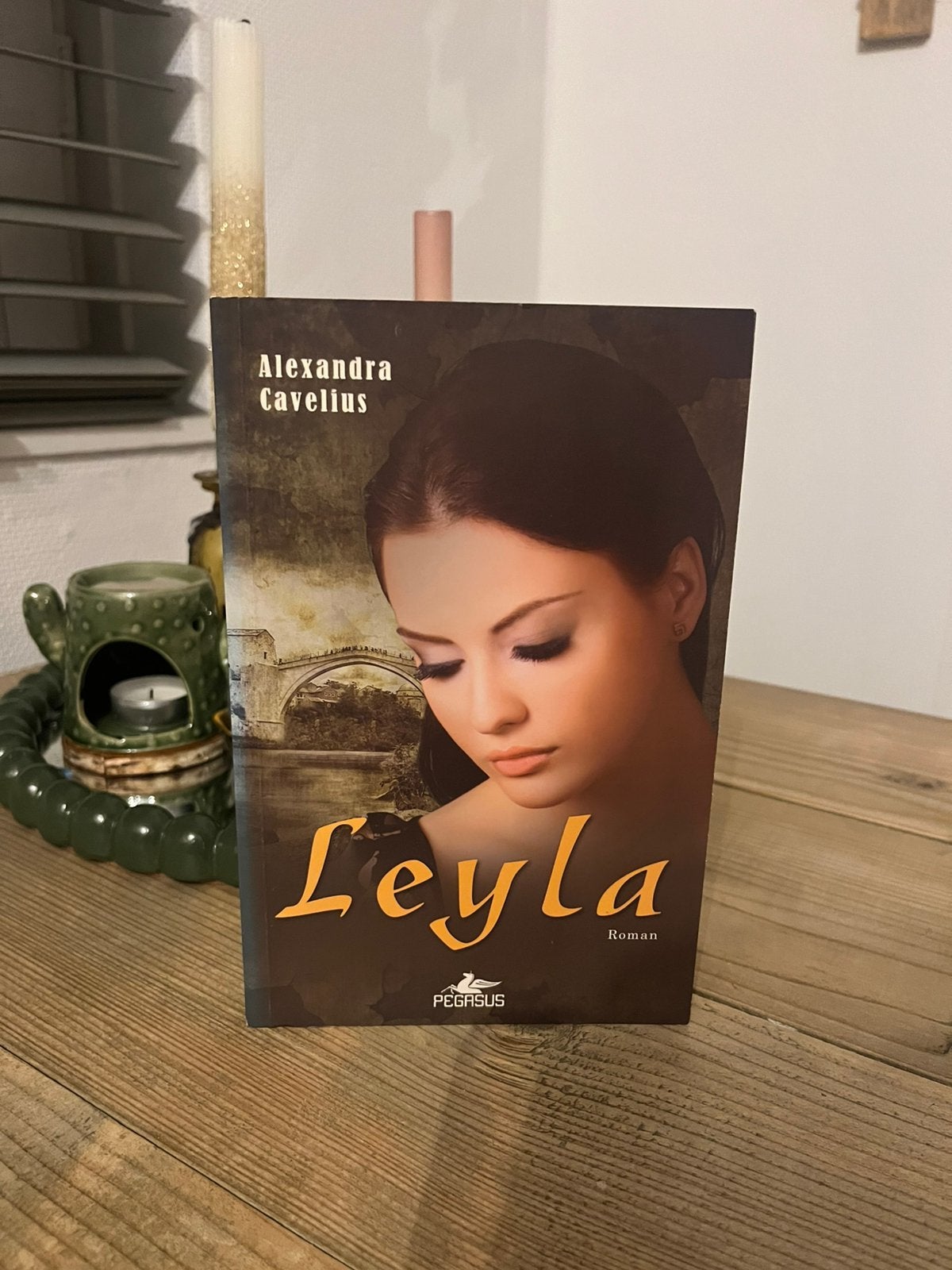 Turkse boek, Ophalen of Verzenden, Zo goed als nieuw
