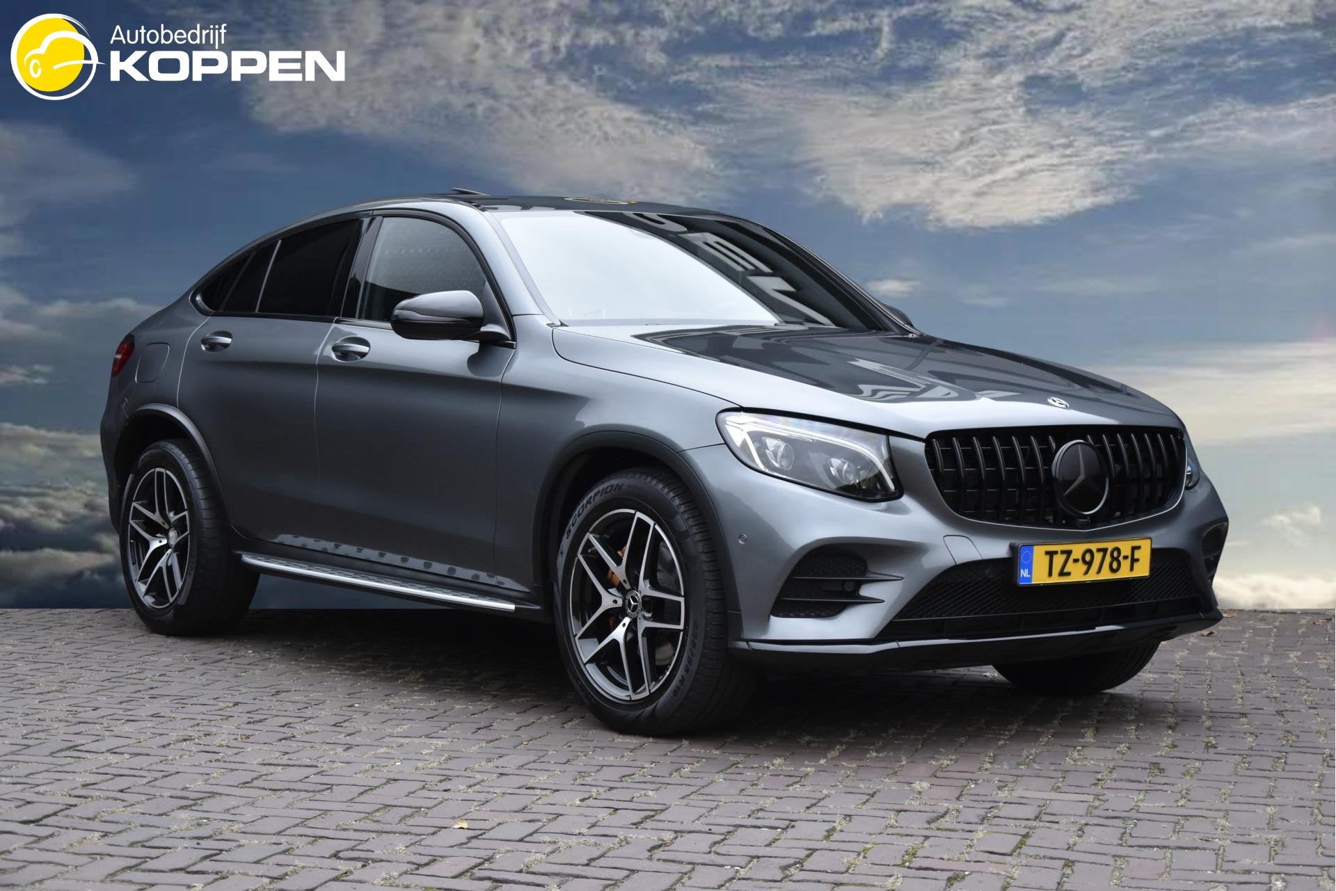 Mercedes-Benz GLC Coupé 250 4MATIC Premium Plus AMG, 12 maanden, Gebruikt, 4 cilinders, Leder en Stof