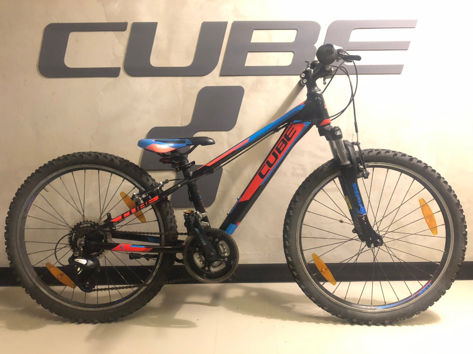 Cube 24” kids race series mtb acid access 24 inch fiets, Fietsen en Brommers, Ophalen, Velgrem, Handrem, Gebruikt