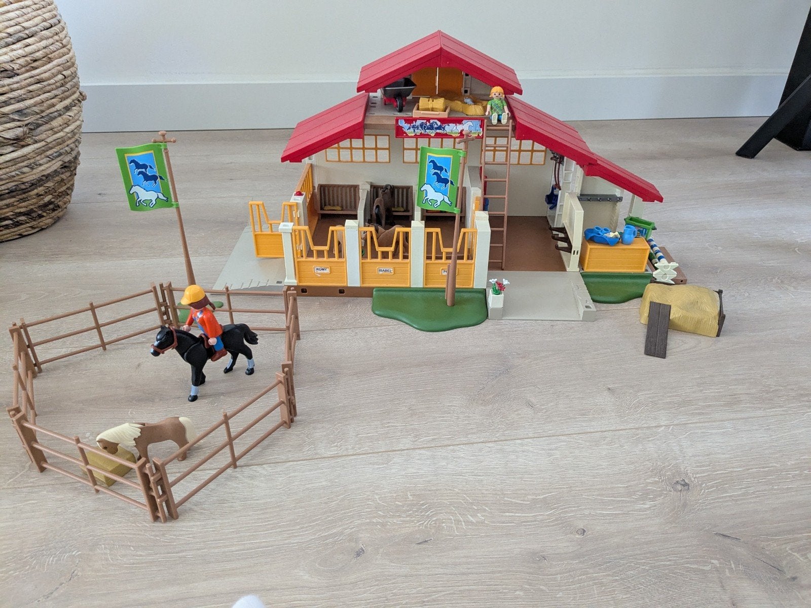 Playmobil paardenstal  4190, Ophalen of Verzenden, Zo goed als nieuw