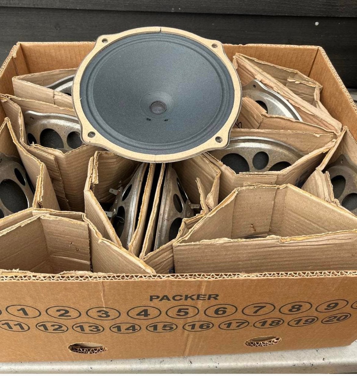 Partij Doos vol met italie bas luidsprekers 20 cm 4 ohm, Audio, Tv en Foto, Overige merken, L, Overige typen, Nieuw