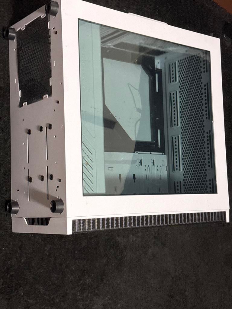 Sharkoon PC Behuizing - Wit met Glazen Zijpaneel, Computers en Software, Computerbehuizingen, Ophalen of Verzenden, Gebruikt