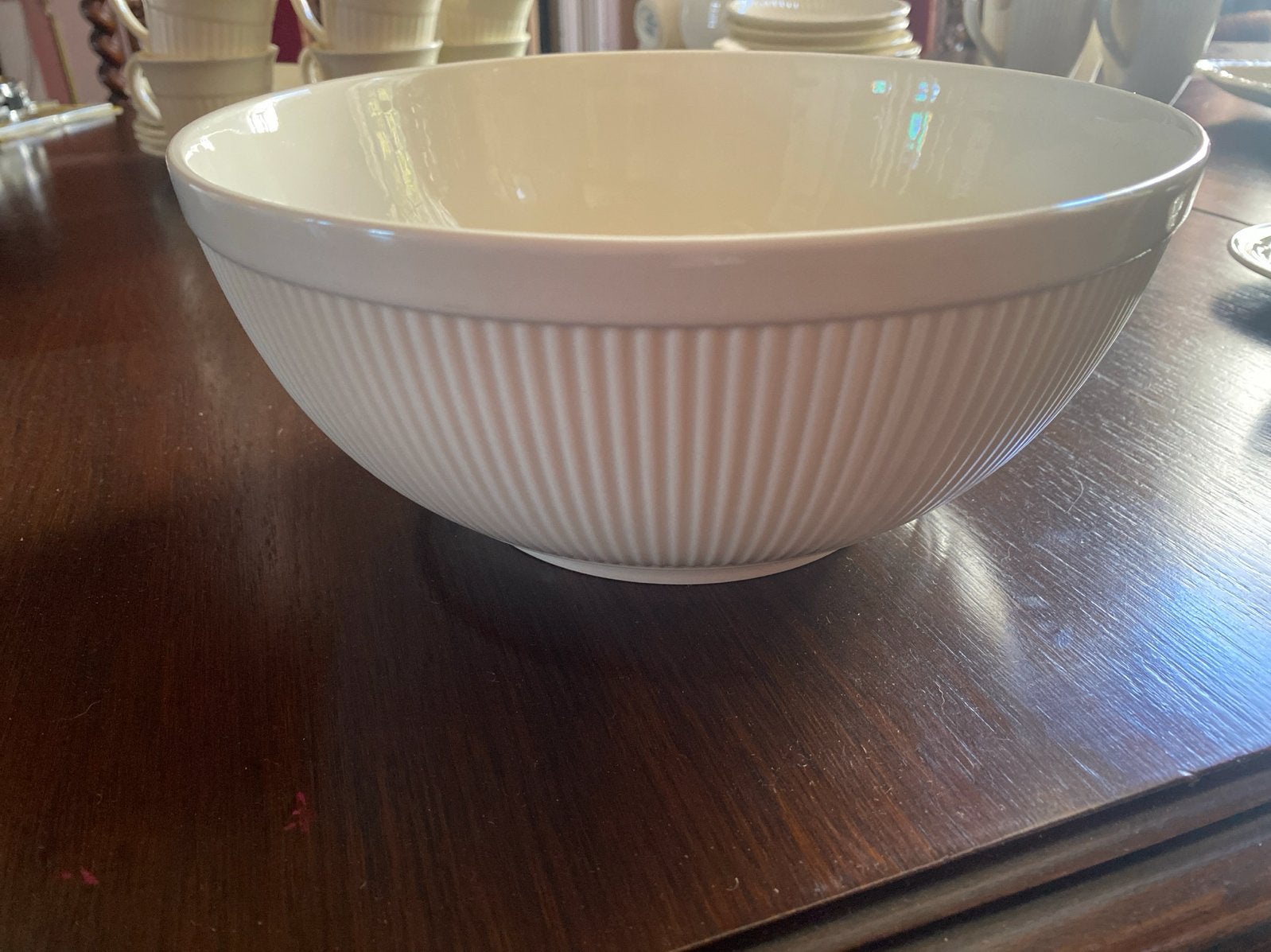 Wedgwood Windsor schaal - nieuw, Porselein of Keramiek, Schaal, Rond, Geribbeld