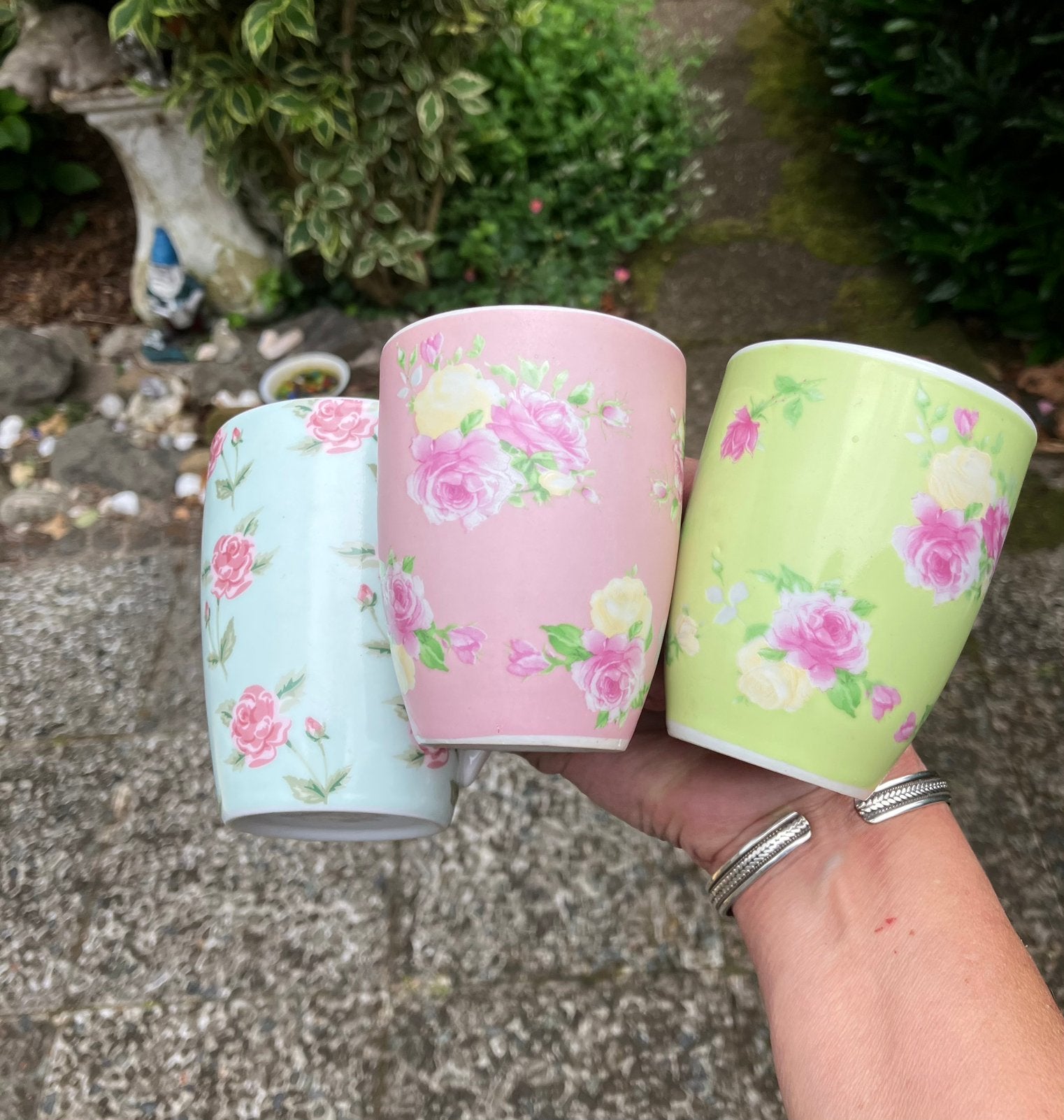 Grote KOFFIEMOKKEN met pastel bloemen afbeelding 🌸, Ophalen of Verzenden, Zo goed als nieuw, Keramiek
