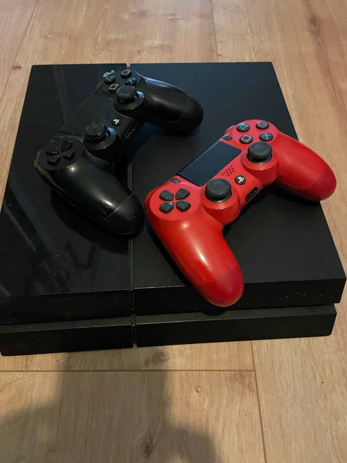 PlayStation 4 500GB met 2 controllers en mogelijk games, Spelcomputers en Games, Met 2 controllers, Ophalen of Verzenden, Original