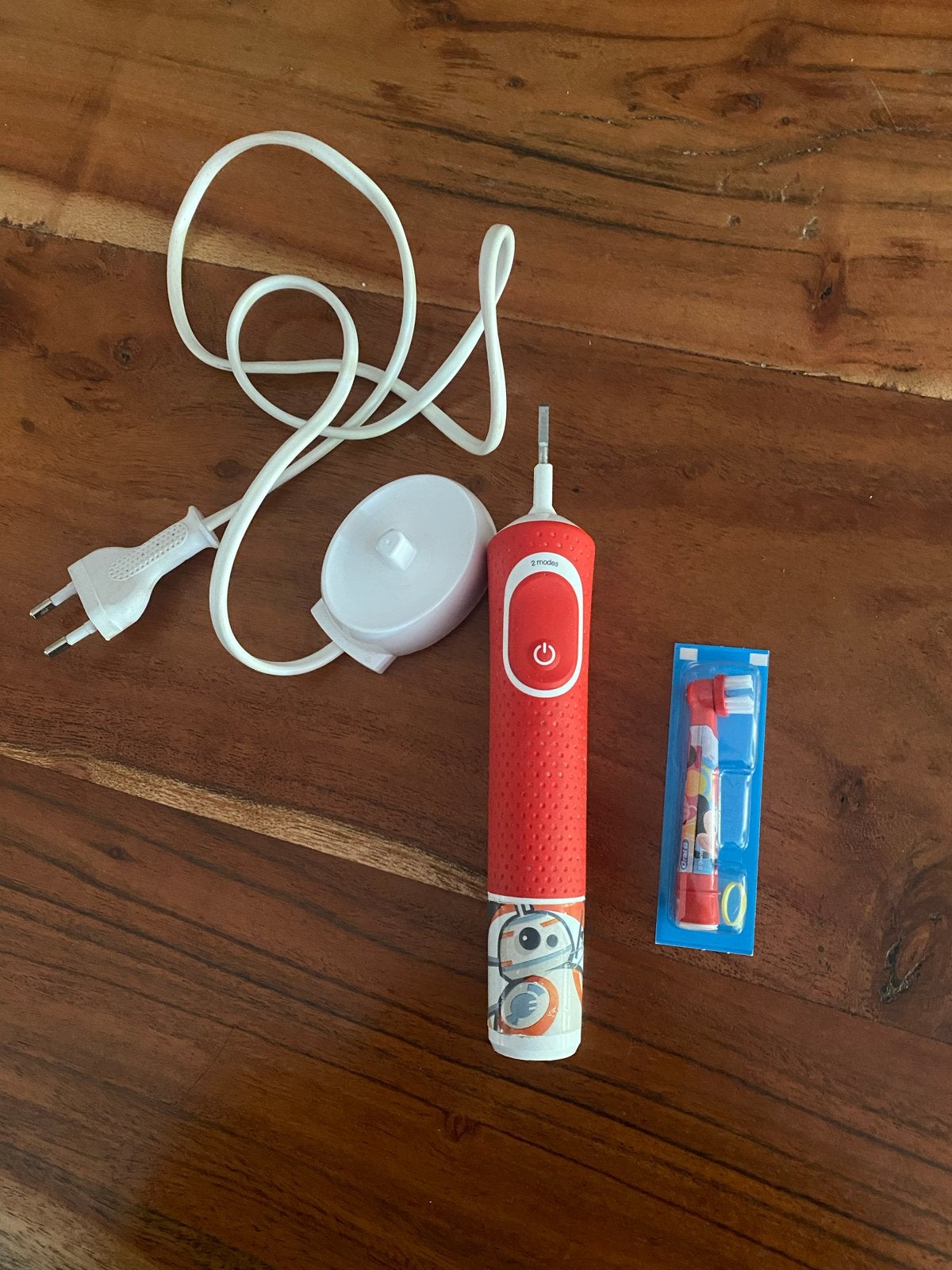 Oral-B Kids elektrische tandenborstel Star Wars, Ophalen of Verzenden, Gebruikt, Tandenborstel