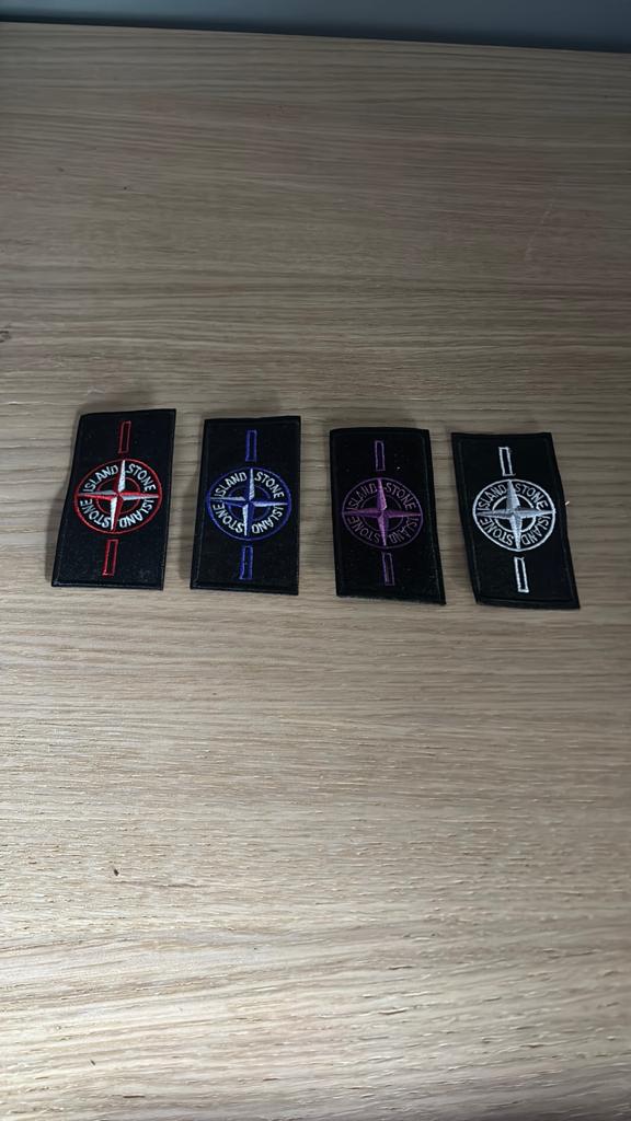Bijzondere Stone Island Badges - Diverse Kleuren, Hobby en Vrije tijd, Ophalen of Verzenden, Nieuw, Overige applicaties