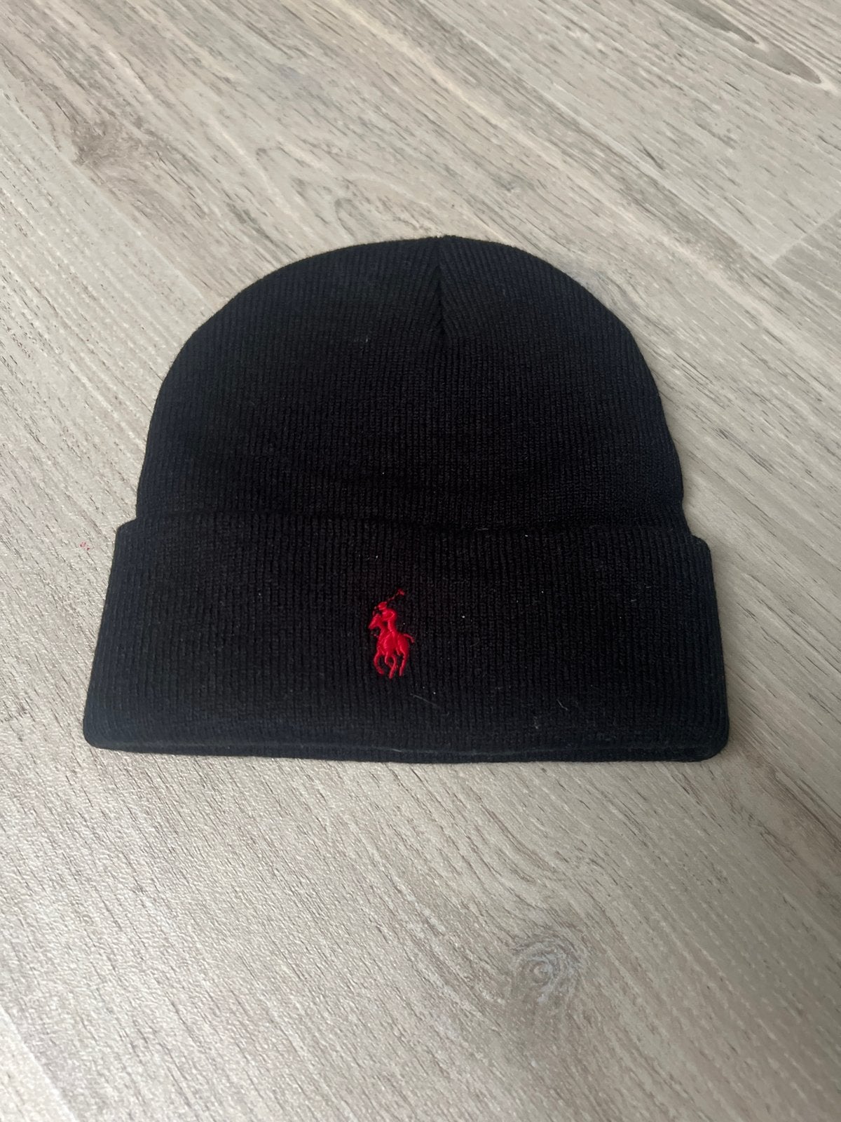 Zwarte Ralph Lauren Muts met Rood Logo, Ophalen of Verzenden, Nieuw, Overige maten, Muts