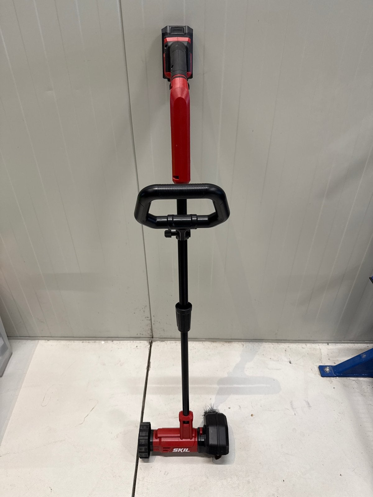 SKIL onkruidborstel - Elektrisch - Zo goed als nieuw, Tuin en Terras, Ophalen of Verzenden, Zo goed als nieuw, 30 tot 50 cm, Elektrisch