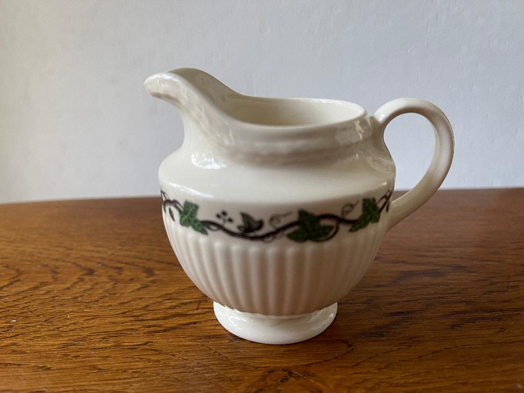 Wedgwood "Stratford" 'Klein Melkkannetje' Nieuw, Overige typen, Nieuw, Ophalen of Verzenden, Overige stijlen
