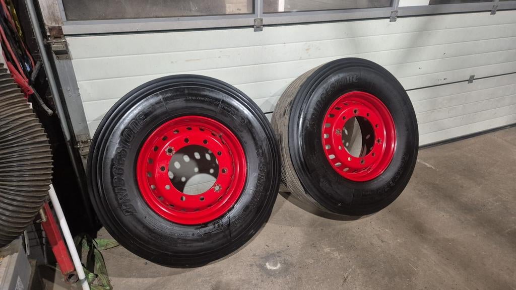 Bridgestone stuuras banden 385/65/22.5, Auto-onderdelen, Ophalen, Gebruikt, Overige merken, Overige Auto-onderdelen