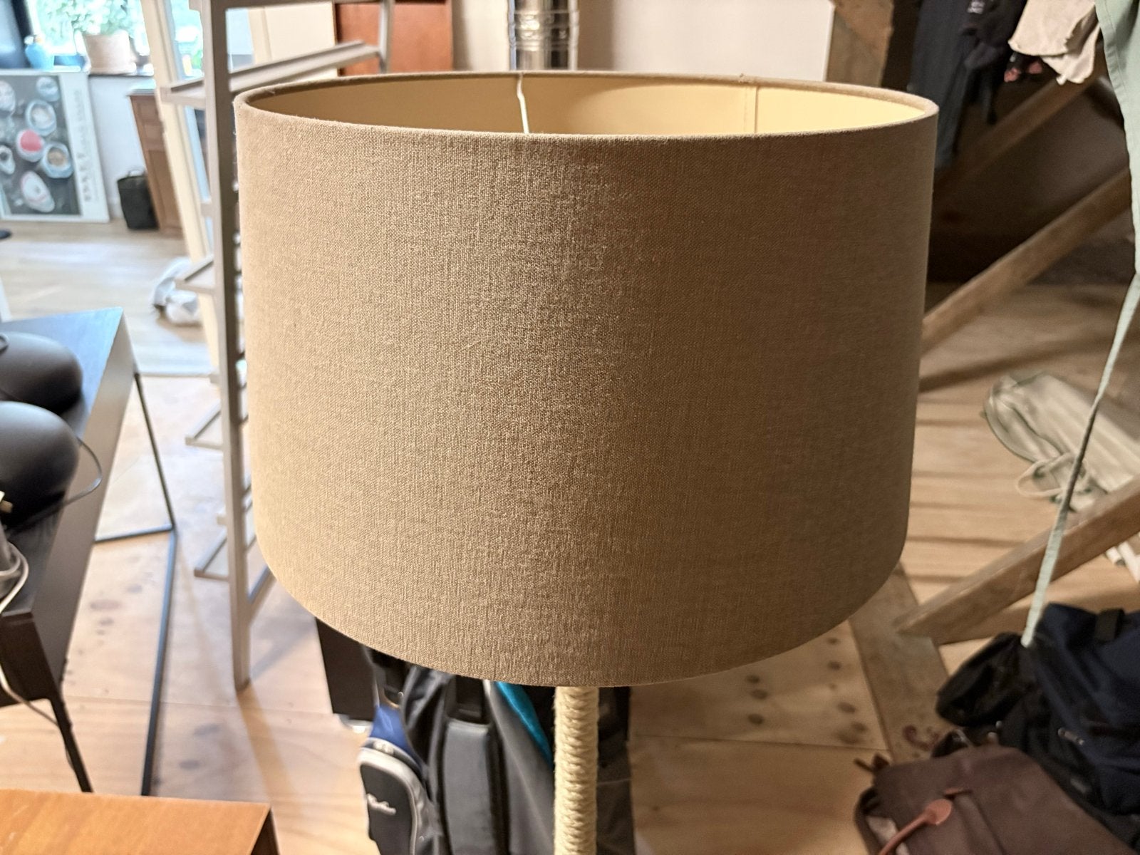 Stijlvolle vloerlamp met touw design en stoffen kap, Ophalen, Gebruikt, E27 (groot), 100 tot 150 cm