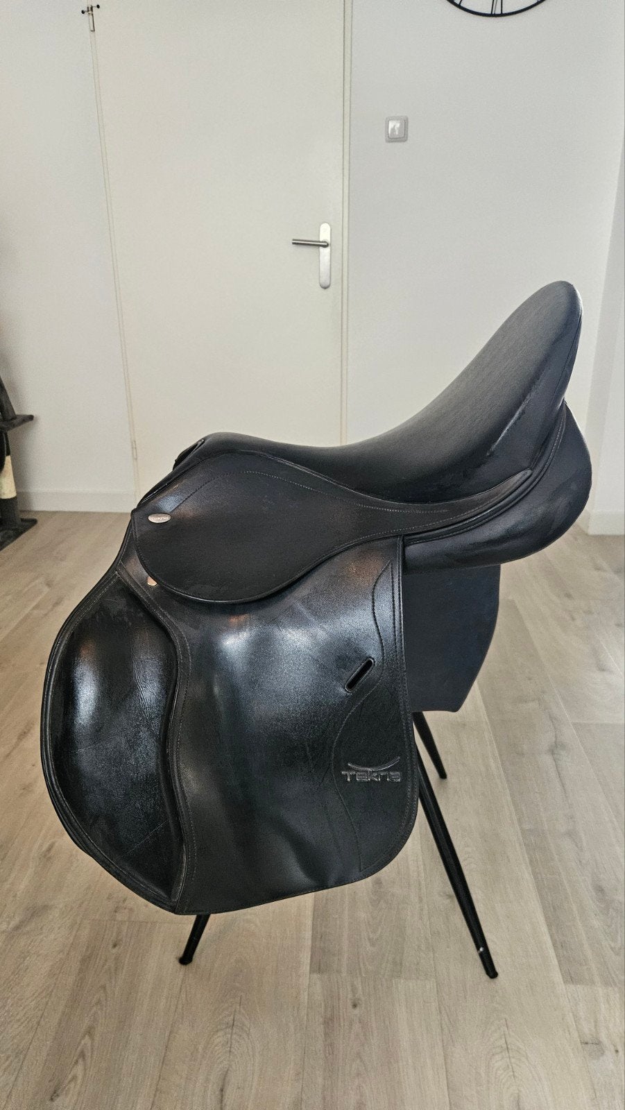 Tekna veelzijdigheidszadel 17 inch MW, Ophalen, Gebruikt, Dressuur