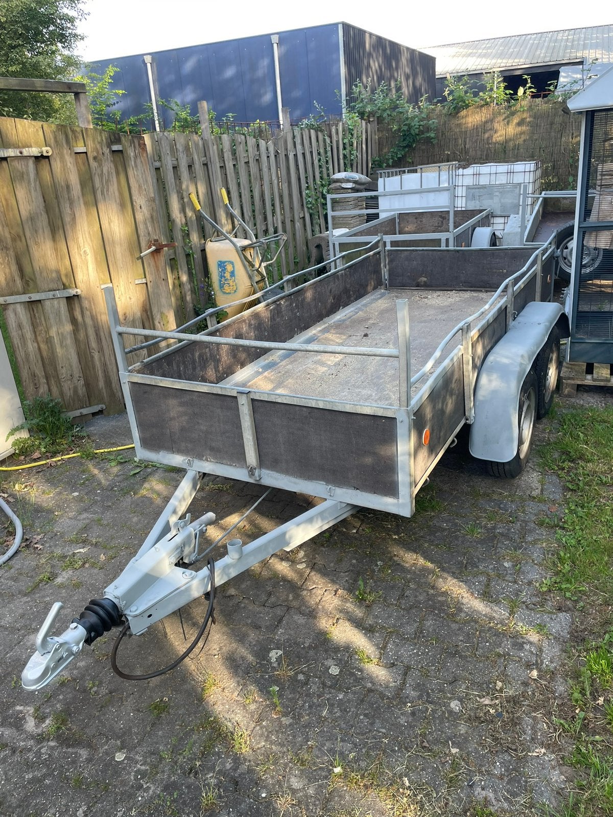 Hapert tandemasser met kenteken bakmaat 305 x 132 cm, Auto diversen, Aanhangers en Bagagewagens, Ophalen, Gebruikt