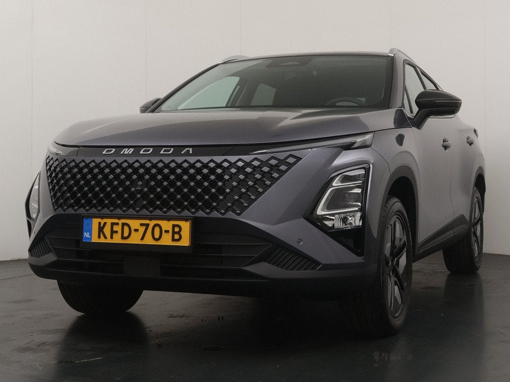 Omoda 5 1.6 T-GDi SHS-H Premium Schuif/kantel dak - Adaptiev, Auto's, Overige Auto's, 4 cilinders, Hybride Elektrisch/Benzine