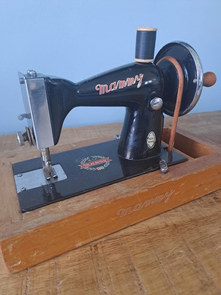 Kindernaaimachine MAMMY, Antiek en Kunst, Ophalen of Verzenden